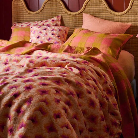 Hibiscus Linen Duvet Cover - Kip & Co. - Picture 1 of 6